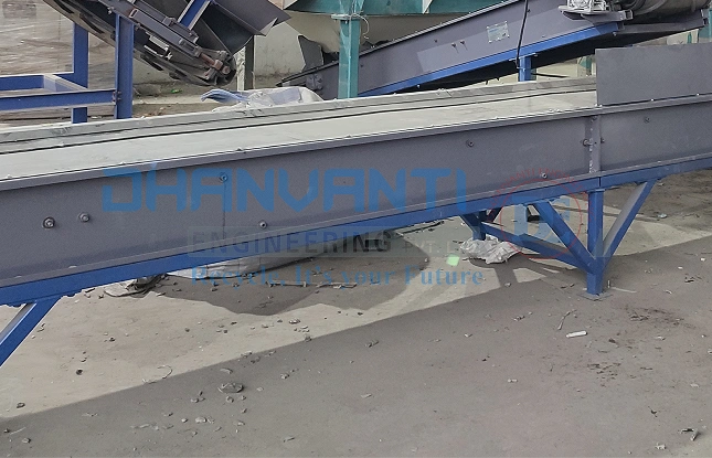 Flat Rubber Belt Conveyor for Scrap Sorting 1